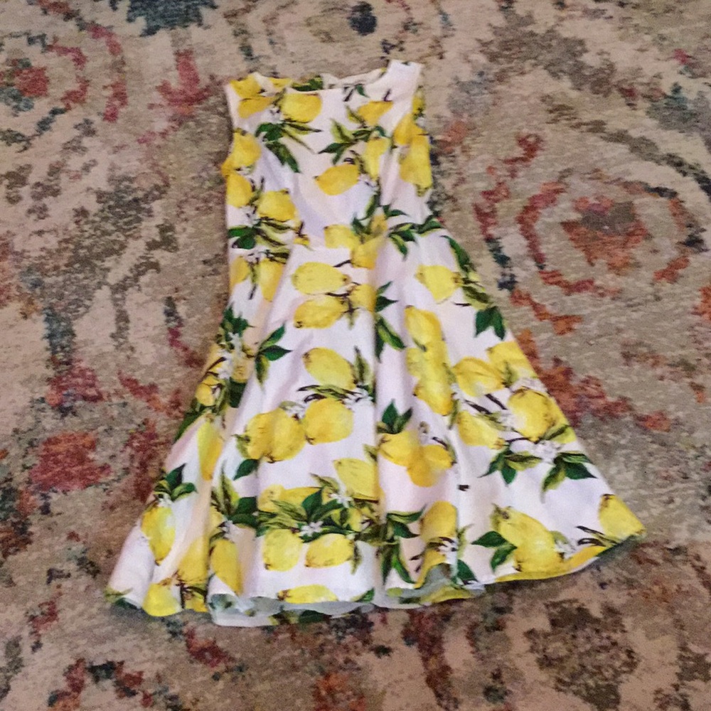 Vintage lemon dress.
